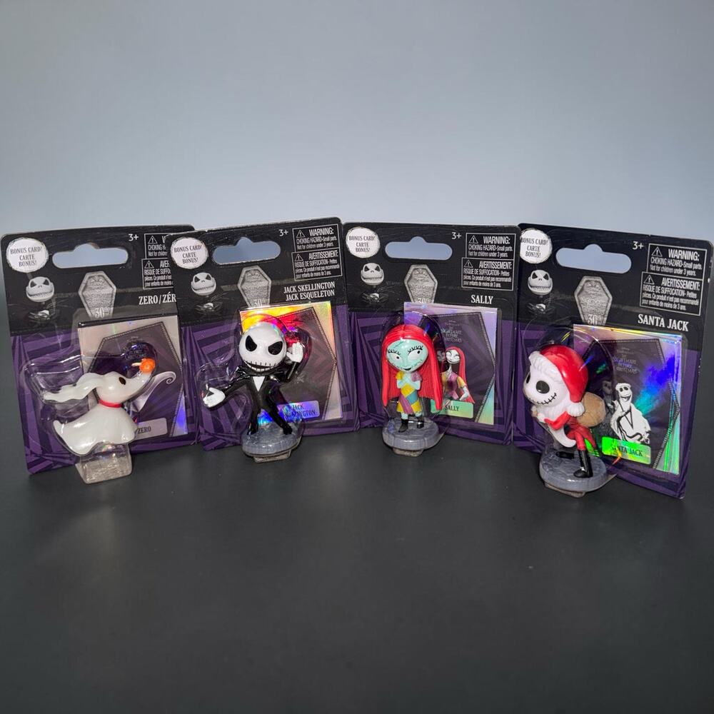 4 Mini Figures Nightmare Before Christmas
Santa Jack, Sally, Skellington, Zero